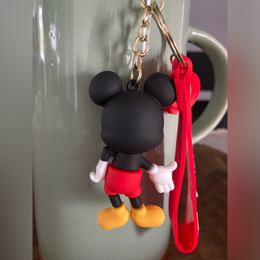 Mickey Mouse keychain & Bag Charm - Picture 4 of 7